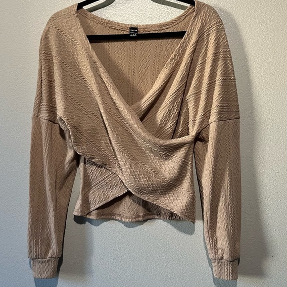 SHEIN- NEW Tan Neutral Cross Over Long Sleeve Blouse Top Size M - Picture 1 of 4